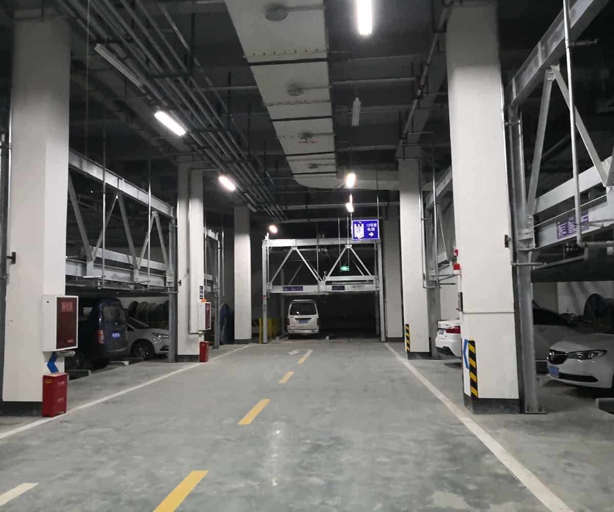 云南省二層升降橫移式立體停車(chē)設(shè)備